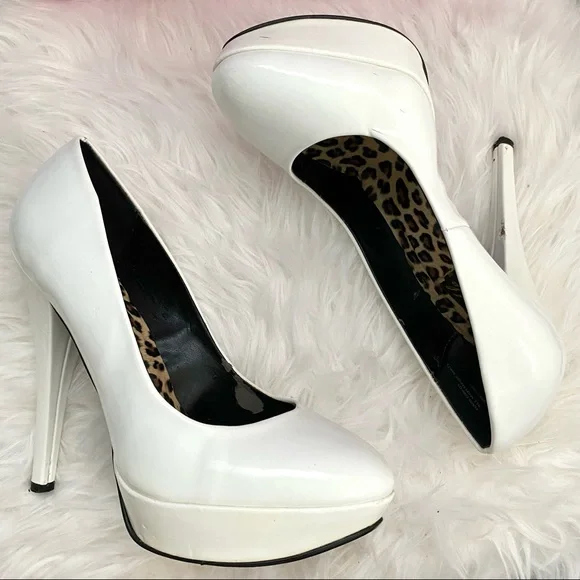 Pin Up Couture White “Harlow” Heels - Picture 4 of 15